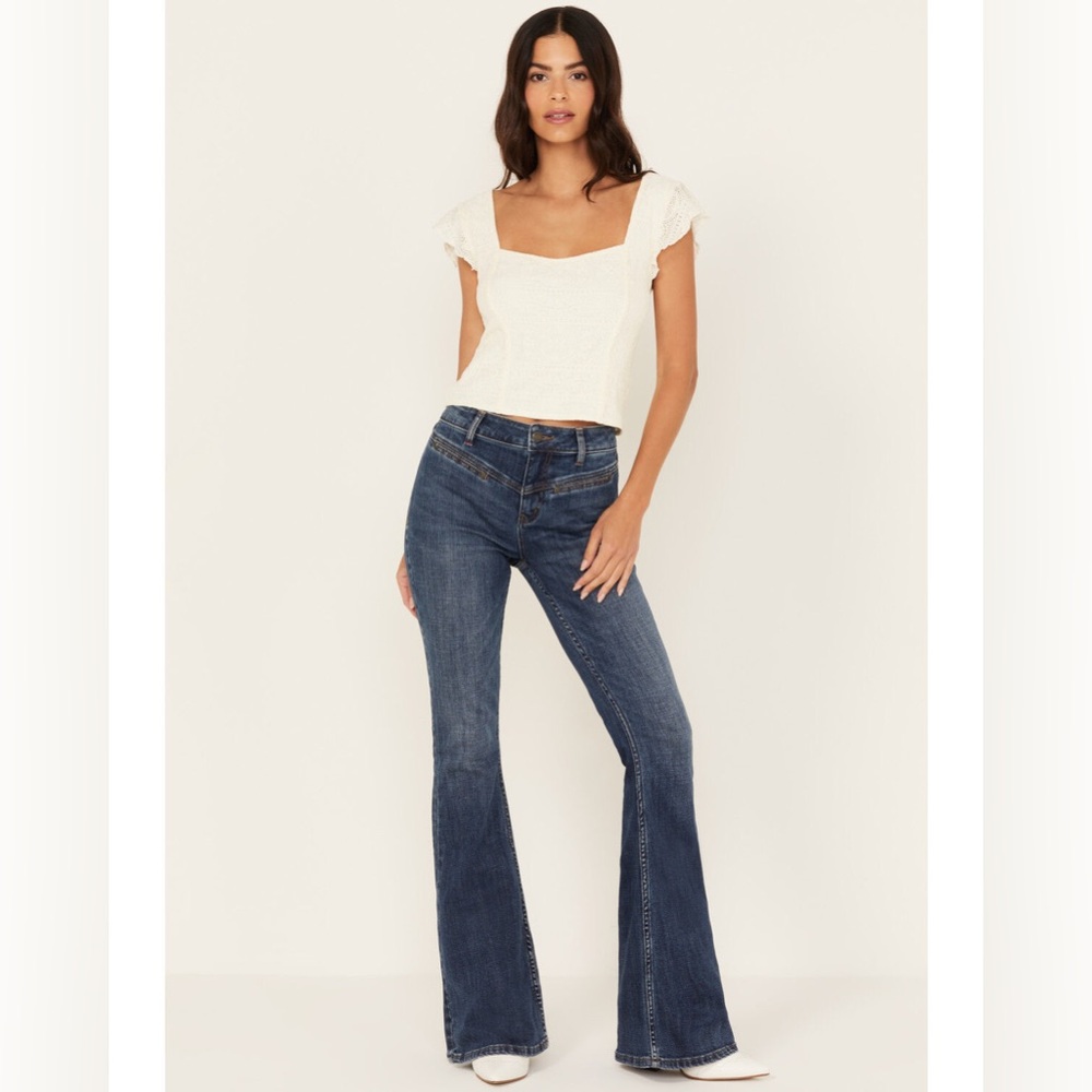 Idyllwind Women's Carvell Medium Wash Gypsy High Rise Stretch Flare Jeans